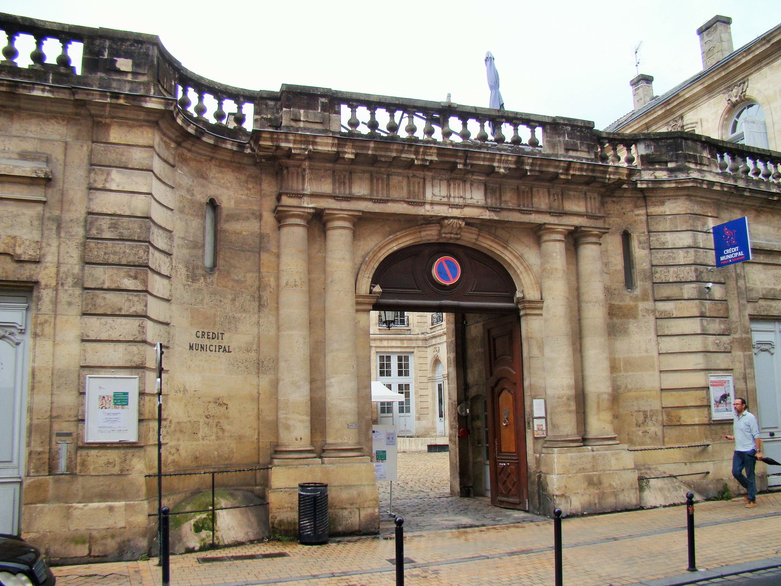 Lire la suite à propos de l’article Vente d’un local loué – qui restitue le dépôt de garantie ?
