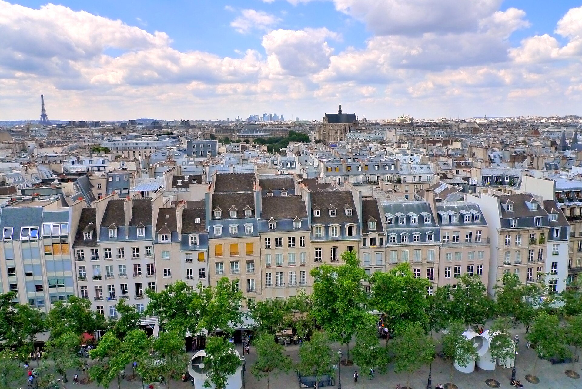 Lire la suite à propos de l’article Droit de surélévation en copropriété : qui peut décider
